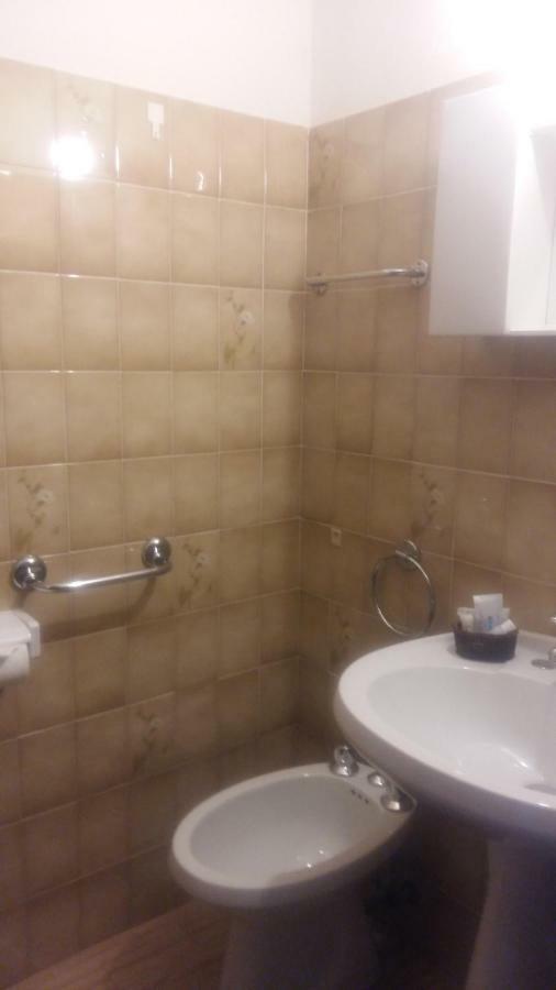 Hotel Rondanino Lanzo dʼIntelvi Kültér fotó