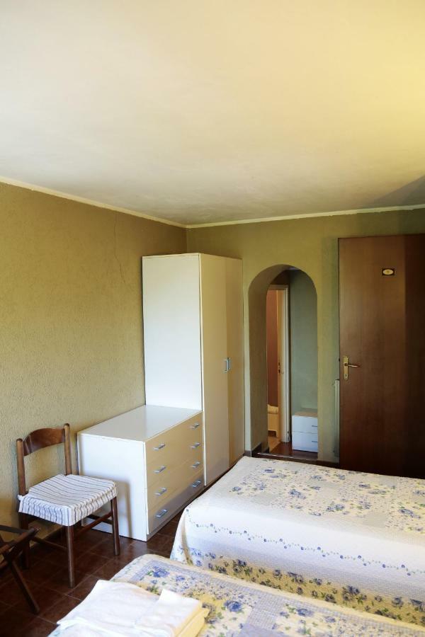 Hotel Rondanino Lanzo dʼIntelvi Kültér fotó