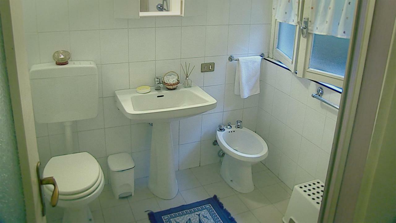 Hotel Rondanino Lanzo dʼIntelvi Kültér fotó