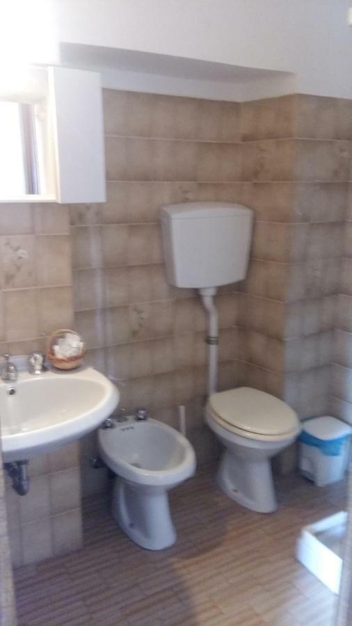 Hotel Rondanino Lanzo dʼIntelvi Kültér fotó