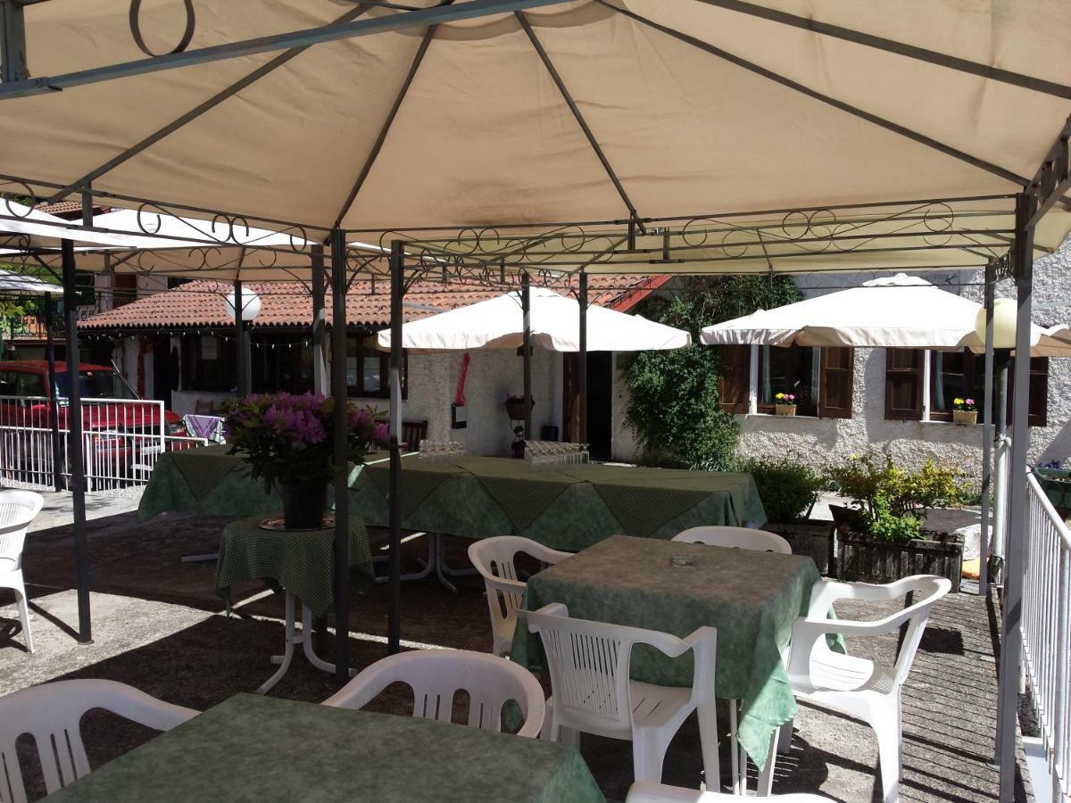 Hotel Rondanino Lanzo dʼIntelvi Kültér fotó